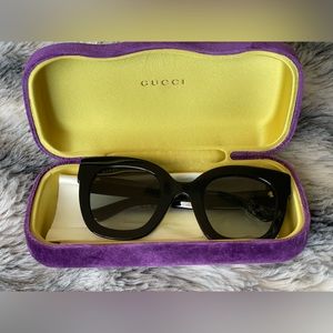 GUCCI ROUND FRAME SUNGLASSES WITH STAR BLACK